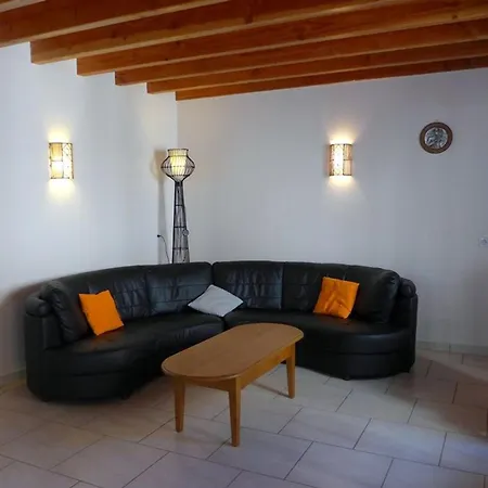 Casa vacanze Maison Conviviale Avec Garage, 3 Chambres, Terrasse Fermee Et Accessible Aux Personnes Handicapees - Fr-1-611-25