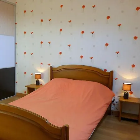Maison Conviviale Avec Garage, 3 Chambres, Terrasse Fermee Et Accessible Aux Personnes Handicapees - Fr-1-611-25 * Vignes-la-Cote