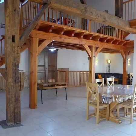 Maison Conviviale Avec Garage, 3 Chambres, Terrasse Fermee Et Accessible Aux Personnes Handicapees - Fr-1-611-25 *